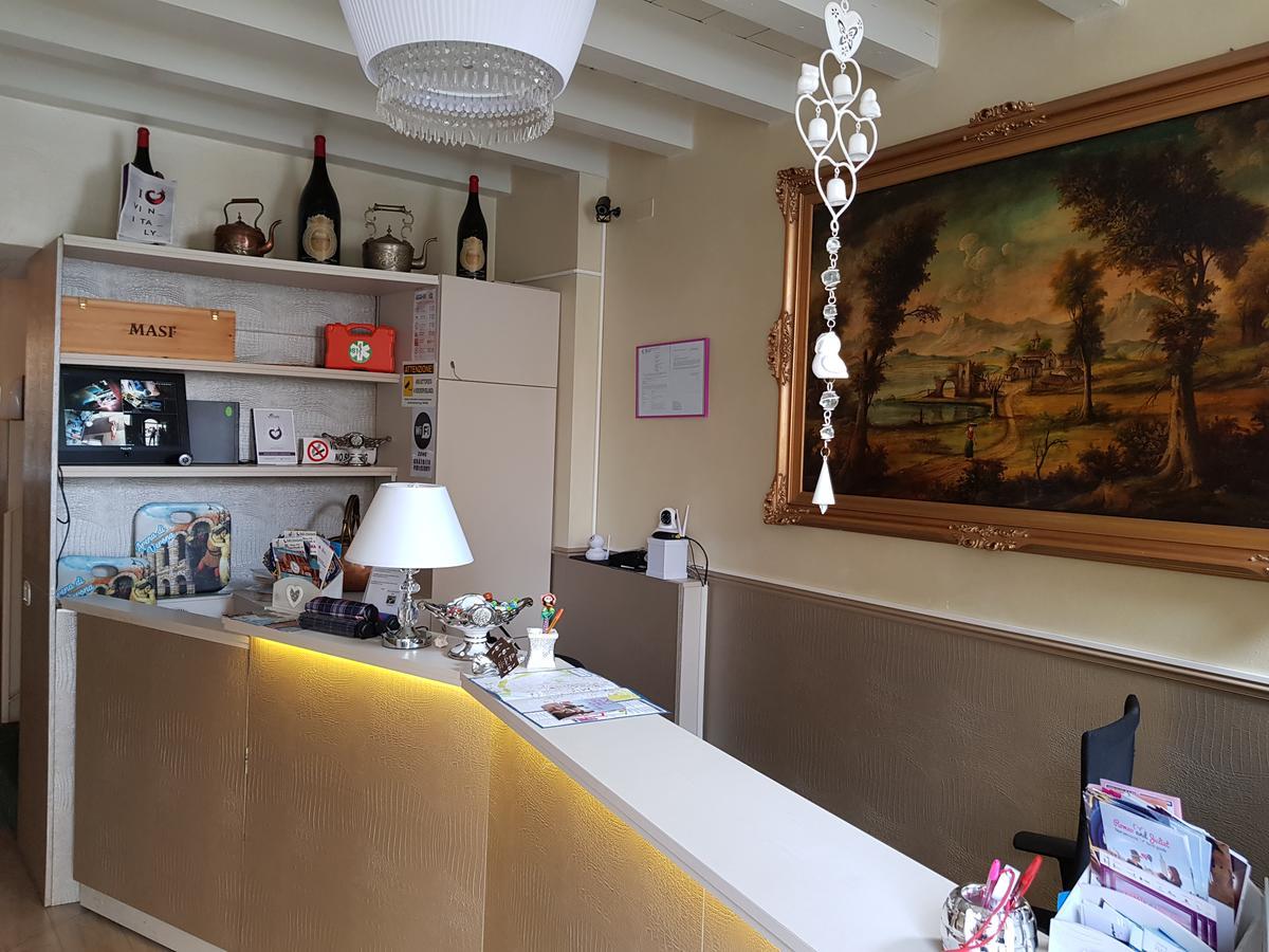 Mi Casa Es Tambien Tu Casa Vips Hotel Verona Exterior foto